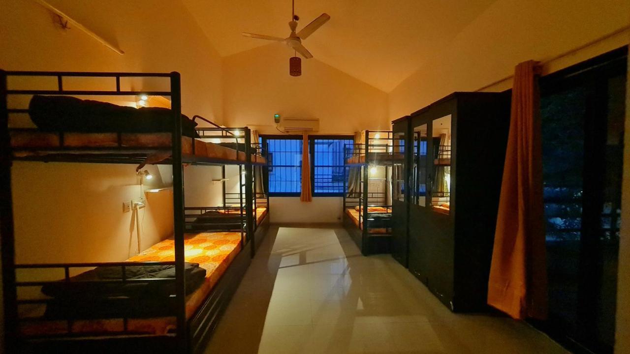 Lifespace- Spacious Hostel in a Luxurious Villa Pune Exterior foto