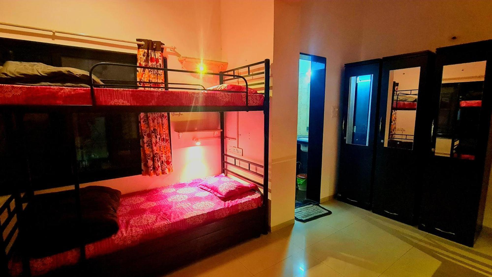 Lifespace- Spacious Hostel in a Luxurious Villa Pune Exterior foto