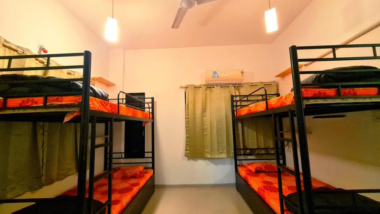 Lifespace- Spacious Hostel in a Luxurious Villa Pune Exterior foto