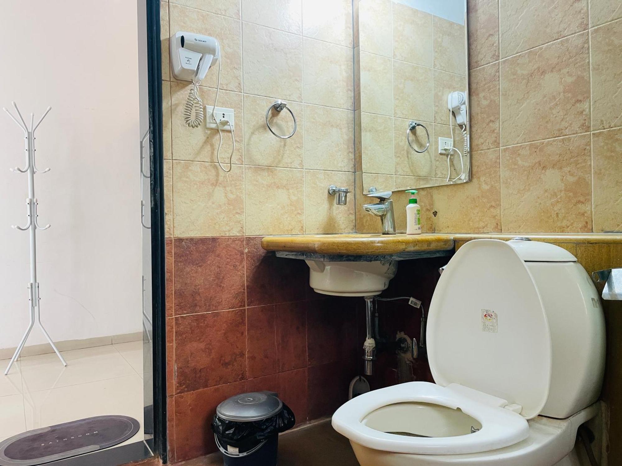 Lifespace- Spacious Hostel in a Luxurious Villa Pune Exterior foto